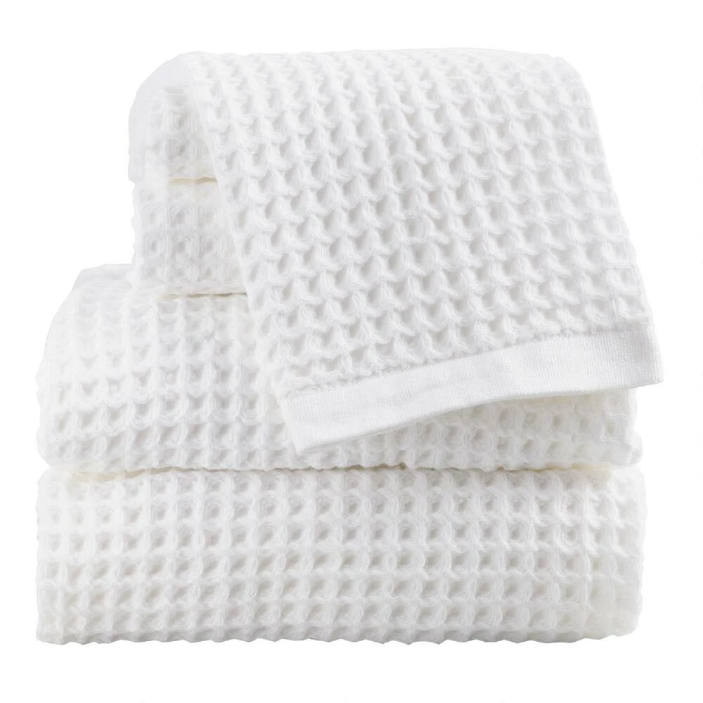 World Market White Waffle Weave Cotton Bath Towel 4 World Market White Waffle Weave Cotton Bath Towel - Image 4